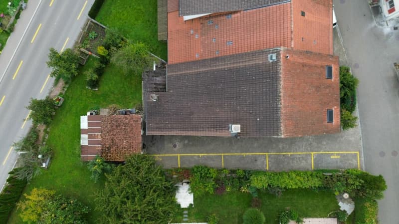 Casa con 3 appartamenti ben curati a Sulz (14)