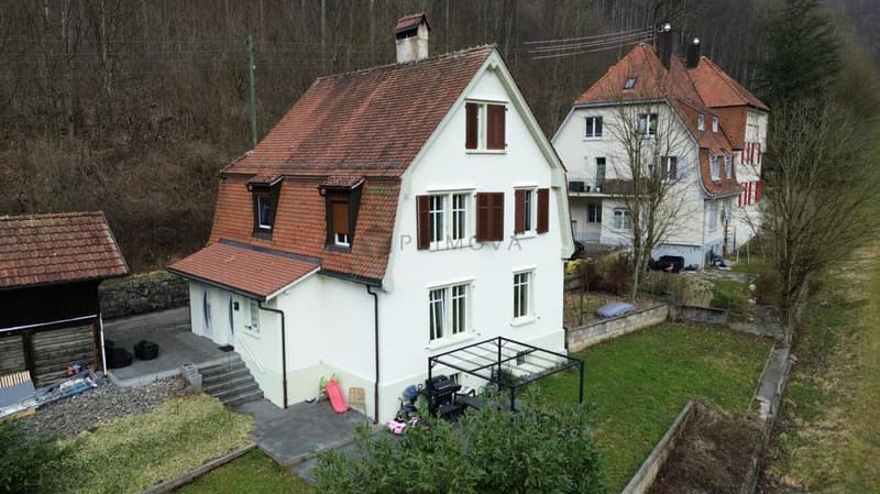 Multi-generation alert - core-renovated multi-family house in a quiet forest edge location (2)