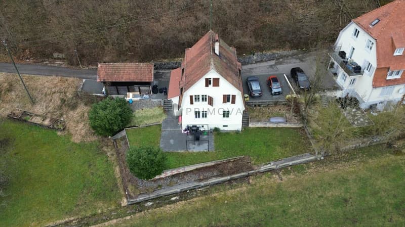 Apartment building with attractive 4.7% gross return (3)