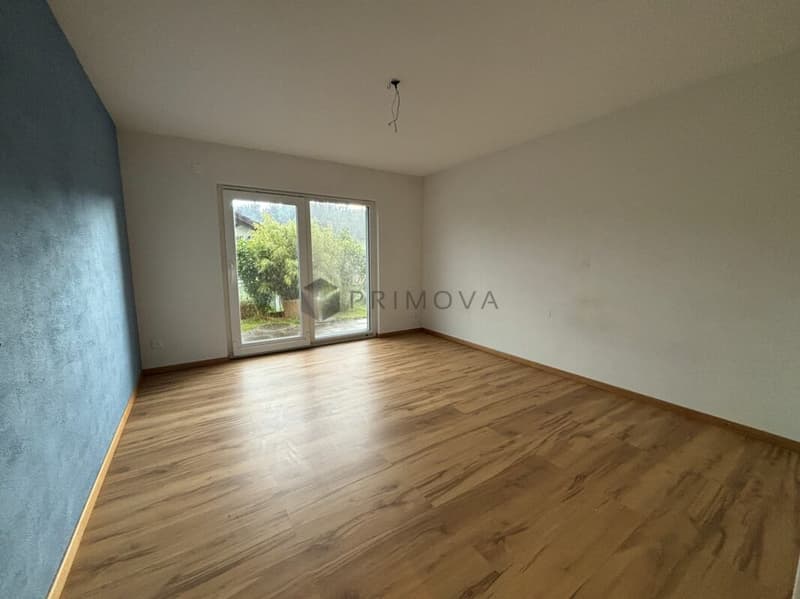 Live with a breathtaking view, this house in a prime location is one of a kind! (5)