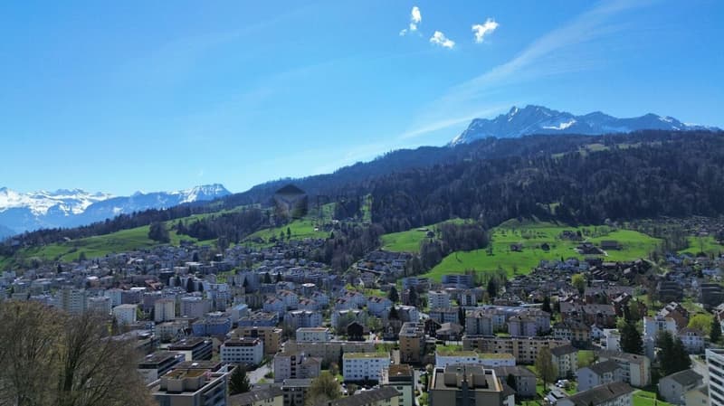 Gioiello di casa su Sonnenberg - la casa a schiera duplex con vista su Pilatus (15)