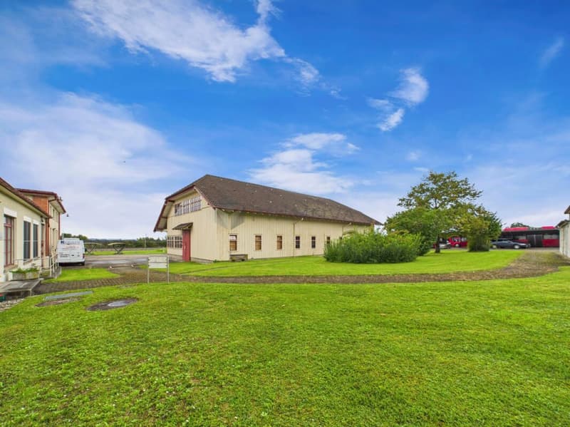 Spacious property with numerous possibilities - Commercial property with Lake Constance charm (9)