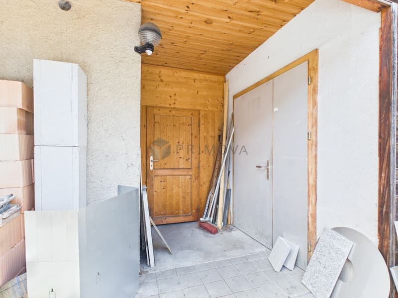 Traditional chalet with gastronomy and two residential units on a spacious plot (7)