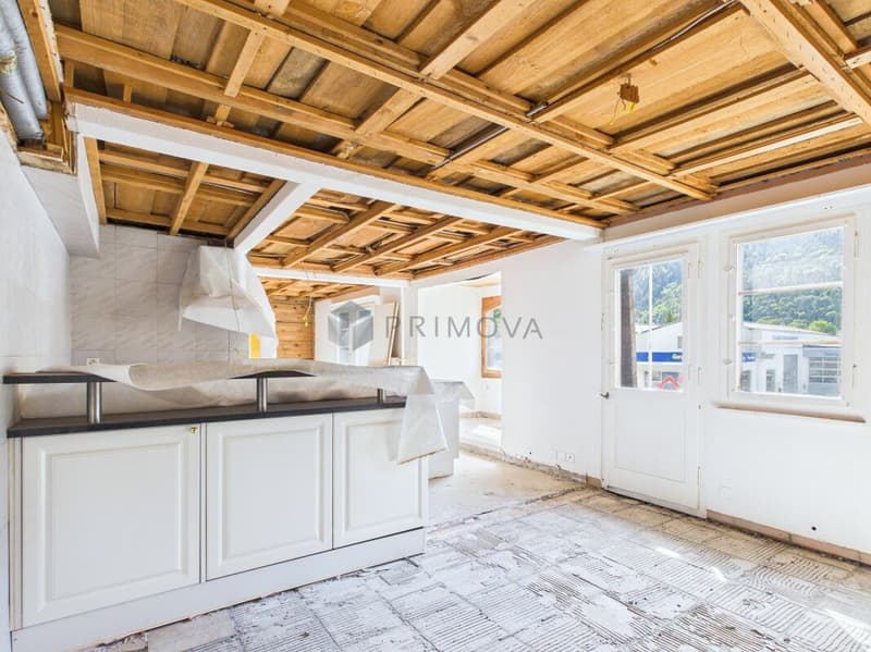 Traditional chalet with gastronomy and two residential units on a spacious plot (6)