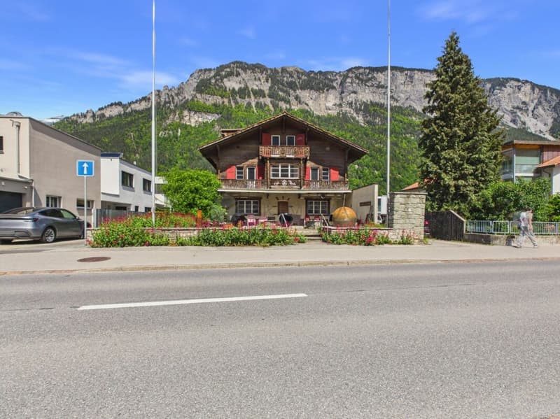 Traditional chalet with gastronomy and two residential units on a spacious plot (8)