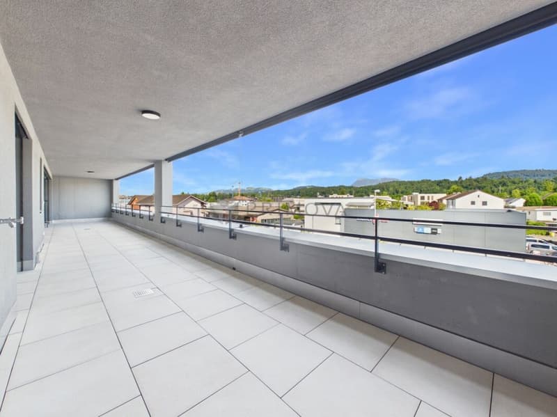 Stylish and nearly new living experience with a grandiose XXL terrace (12)