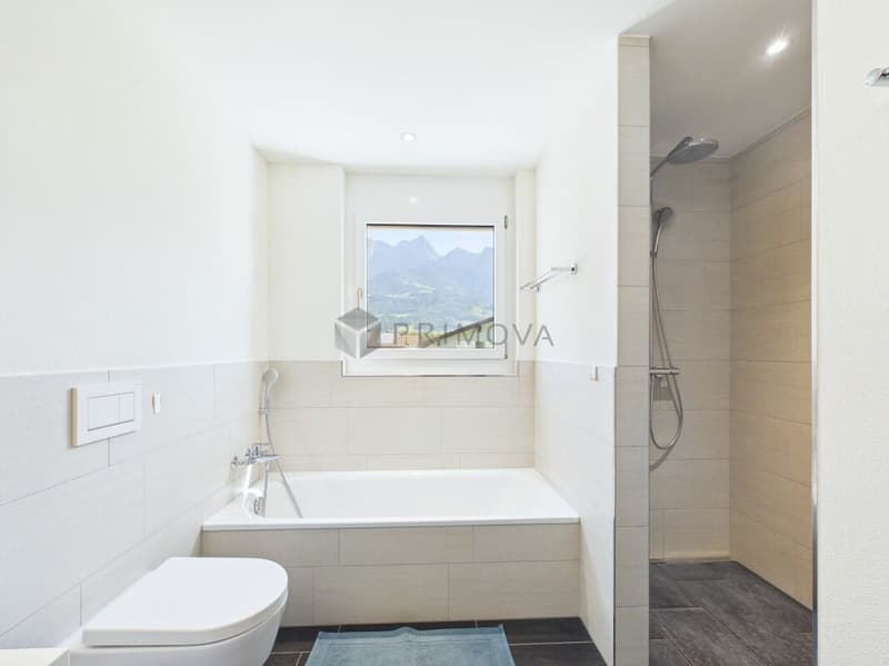 Enchanting 5.5-room semi-detached house & garden in top quarter (9)
