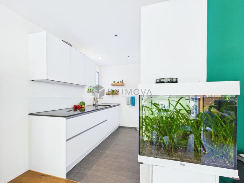 Enchanting 5.5-room semi-detached house & garden in top quarter (5)