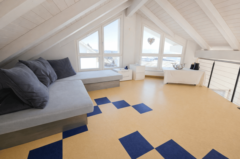 Two residential units - a home full of possibilities (3)