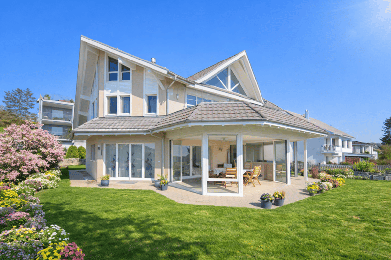 Two residential units - a home full of possibilities (12)