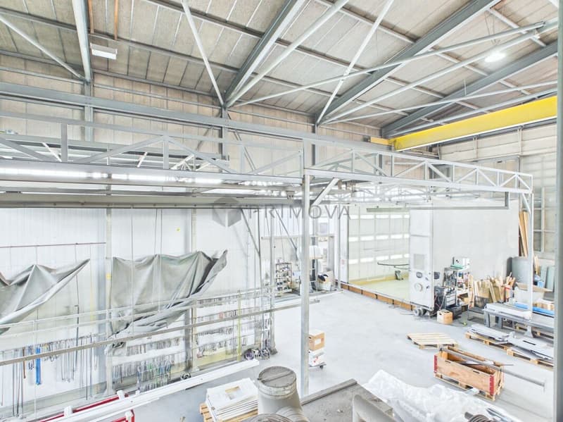 Hall commerciale avec espace extérieur - idéale pour la logistique et le transport (6)