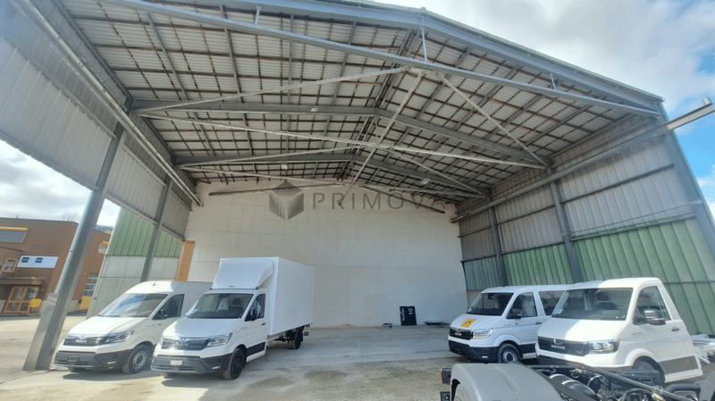Hall commerciale avec espace extérieur - idéale pour la logistique et le transport (3)