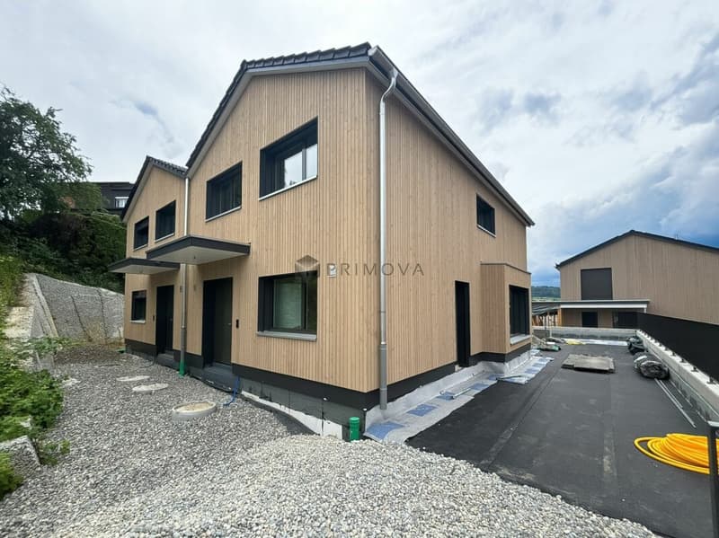 Let yourself be overwhelmed by this absolutely beautiful new building (1)