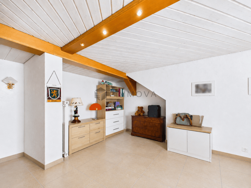Maison de rang de 5,5 pièces conviviale pour les familles avec beaucoup d'espace et extérieur ensoleillé (6)