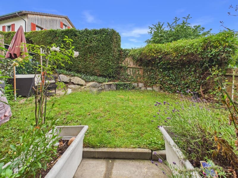 Votre nouvelle maison à Wängi - Maison mitoyenne spacieuse avec jardin et cheminée (14)