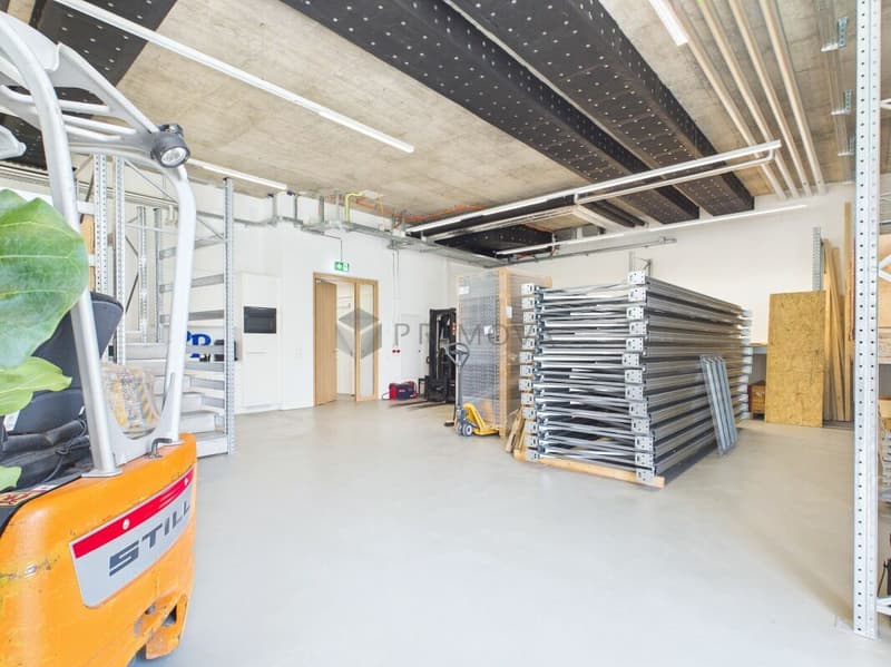 Lots of space for your visions: New all-rounder room in the heart of Buchrain (5)