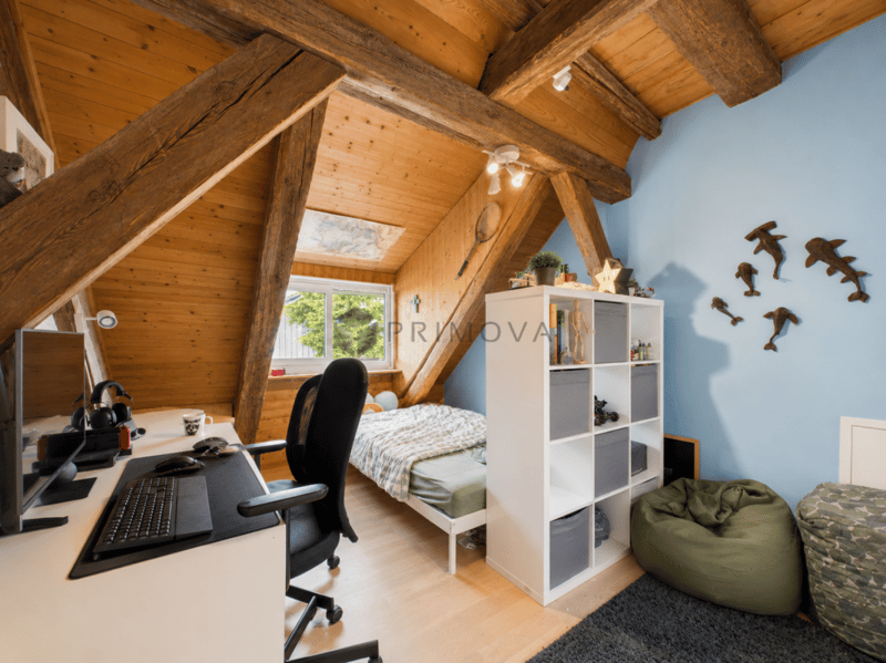 Charming multi-family house with commercial unit in central location in Wilchingen (15)