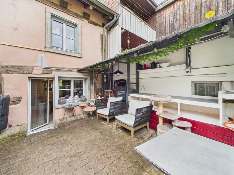 Charming multi-family house with commercial unit in central location in Wilchingen (18)