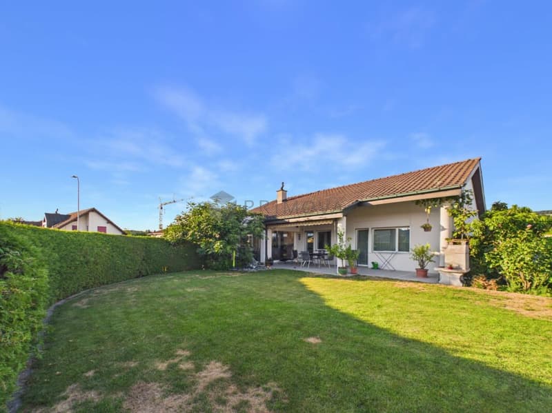 Profitez de la paix et de la sérénité dans un emplacement idéal - Maison unifamiliale cherche un nouveau propriétaire ! (1)