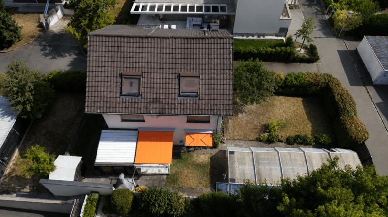 Propriété représentative avec appartement indépendant, jardin d'hiver et piscine (3)