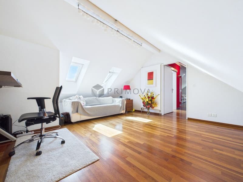 Bright and airy maisonette with style, charm, and a breathtaking view (18)