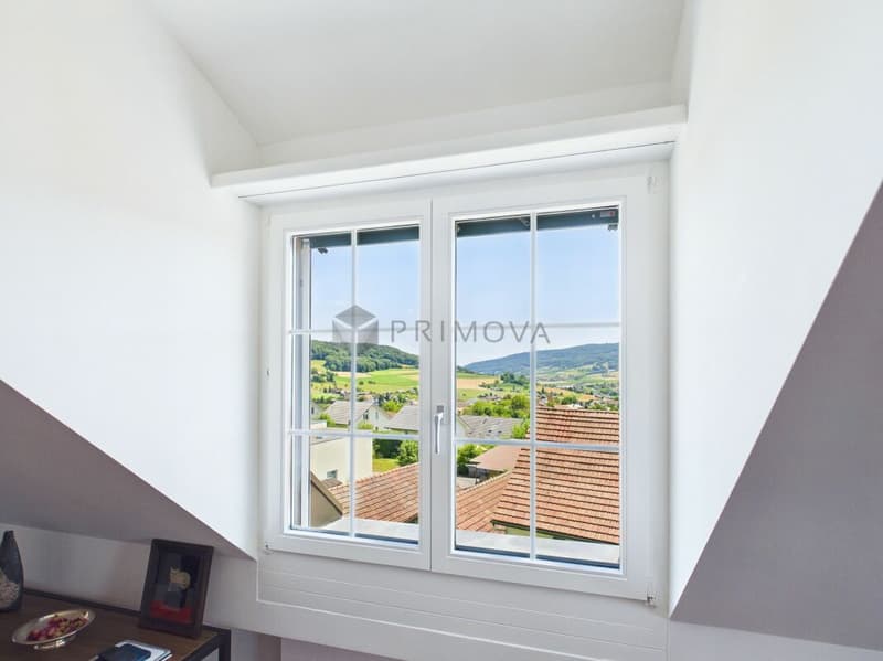 Bright and airy maisonette with style, charm, and a breathtaking view (3)