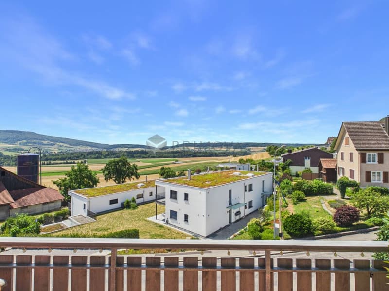 Bright and airy maisonette with style, charm, and a breathtaking view (9)