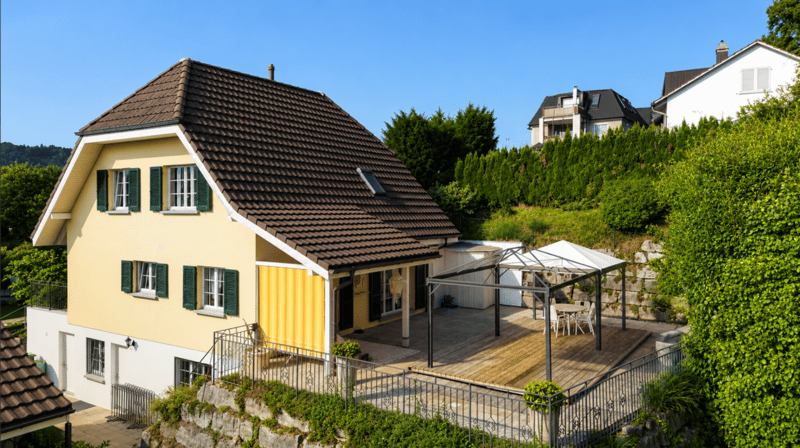 Ihr neues Zuhause mit viel Privatsphäre, grosser Sonnenterrasse & Sauna (1)