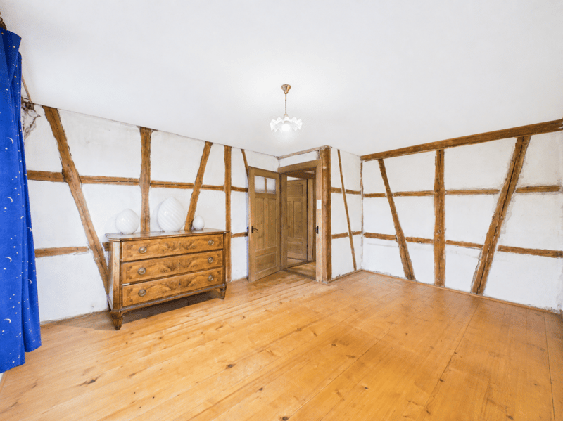 Historisches Fachwerkhaus auf 1'706 m² Grundstück mit Entwicklungspotenzial (4)