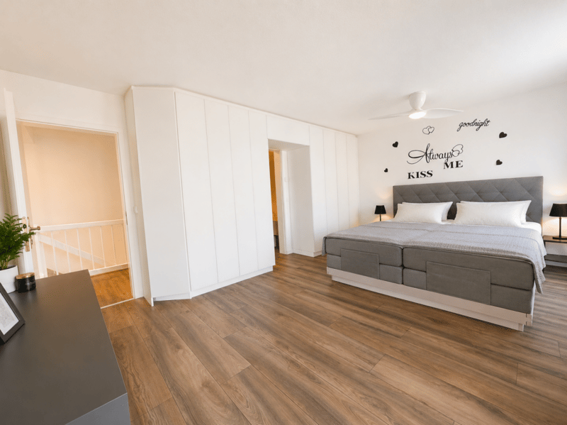 Exklusives Wohnerlebnis: Urbane Maisonette mit privater Wellness-Oase und Aussicht. (8)