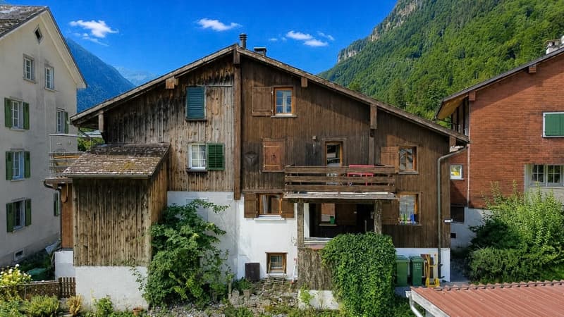 Einzigartiger 320-jähriger Strickbau - 5 Zimmer, Bergblick & ganz viel Charme (1)