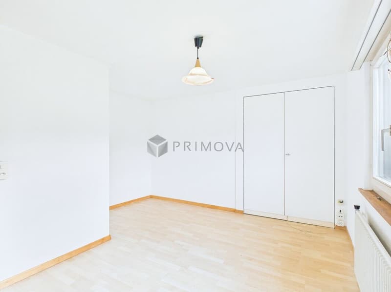 Grosszügiges 5.5 Zimmer-Doppeleinfamilienhaus an ruhiger Lage mit viel Raum für Ihre Ideen (5)