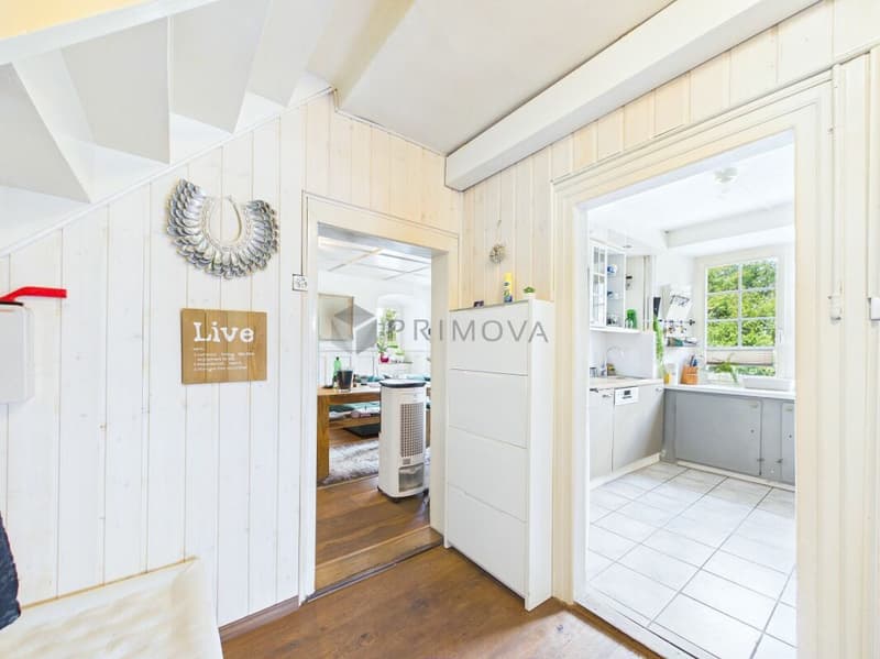 Stilvolle 6.5 Zimmer Wohnung mit Charakter am Zürichsee (11)