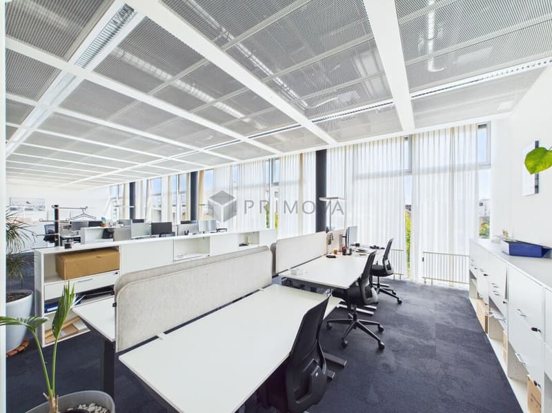 Attraktive und helle Bürofläche an bester Lage in Zürich Oerlikon (11)