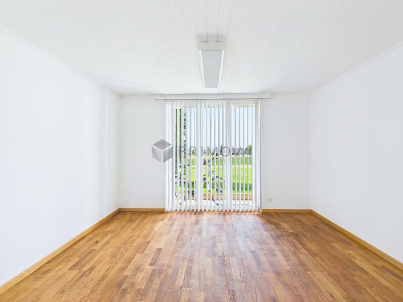 Exklusives 7.5 Zimmer-Einfamilienhaus mit 191 m² Wohnfläche und Alpenblick komplett saniert (5)
