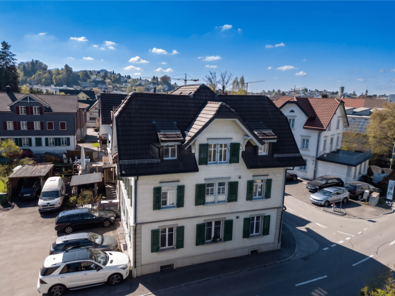 Attraktives Eckhaus mit zwei Wohneinheiten - ideal für Familien oder Investoren (10)