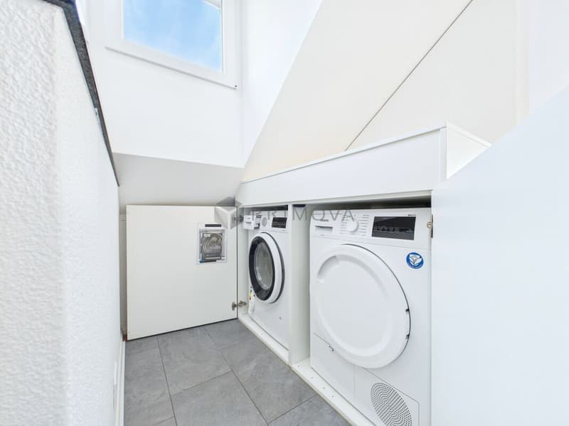 Wohnen mit Weitblick - helle 4.5 Zimmer Wohnung mit 1.01 % Hypothek (12)