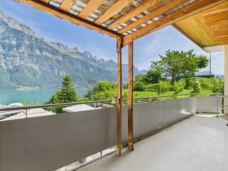 Wohnen am See: Möblierte 2.5 Zi.-Ferienwohnung mit Panorama-Terrasse & Parkplatz (4)