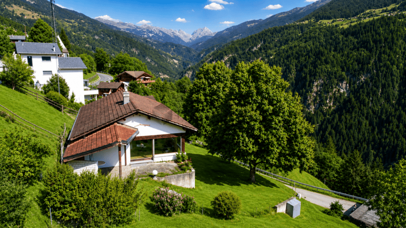 Einfamilienhaus mit Weitblick in bevorzugter Lage von Maladers (2)