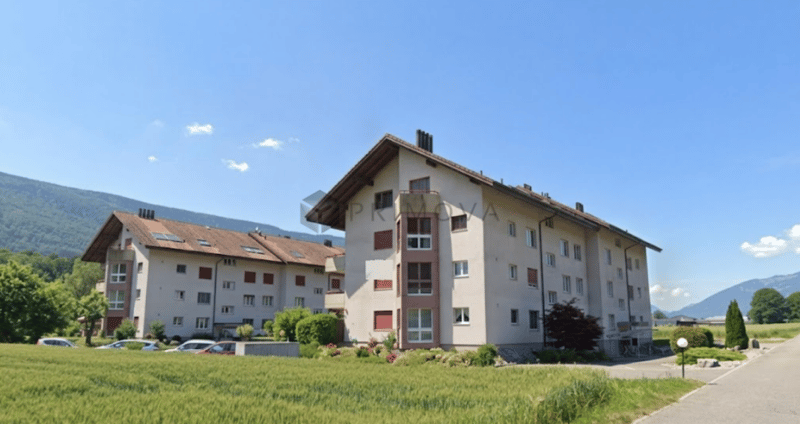 Perfekt geschnitten und naturnah - Attraktive 3.5 Zimmer-Wohnung mit Balkon und Lift (1)