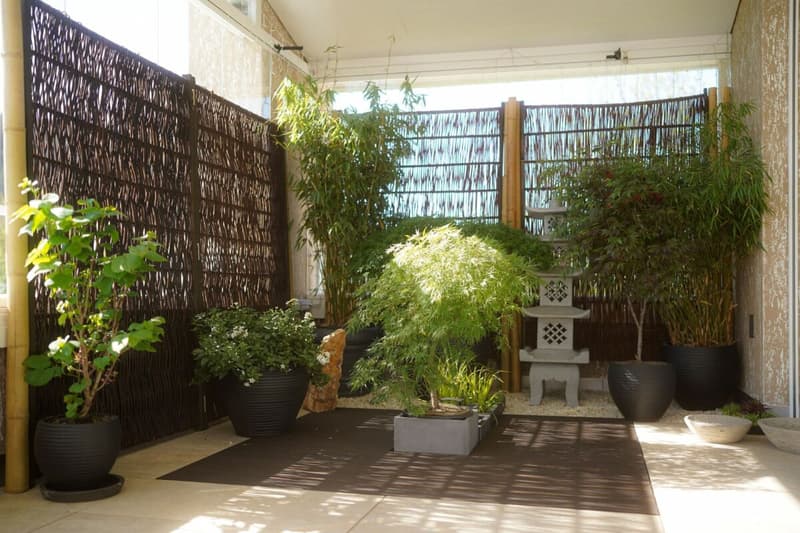 Luxus Wohngefühl pur! Stilvolle 4.5 Zimmer-Oase mit 6 m Raumhöhe, Spa-Ensuite Bad & verglaster Loggia (8)