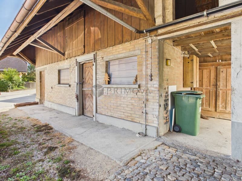 Gepflegtes Bauernhaus mit grosser Baulandreserve im schönen Seeland (15)