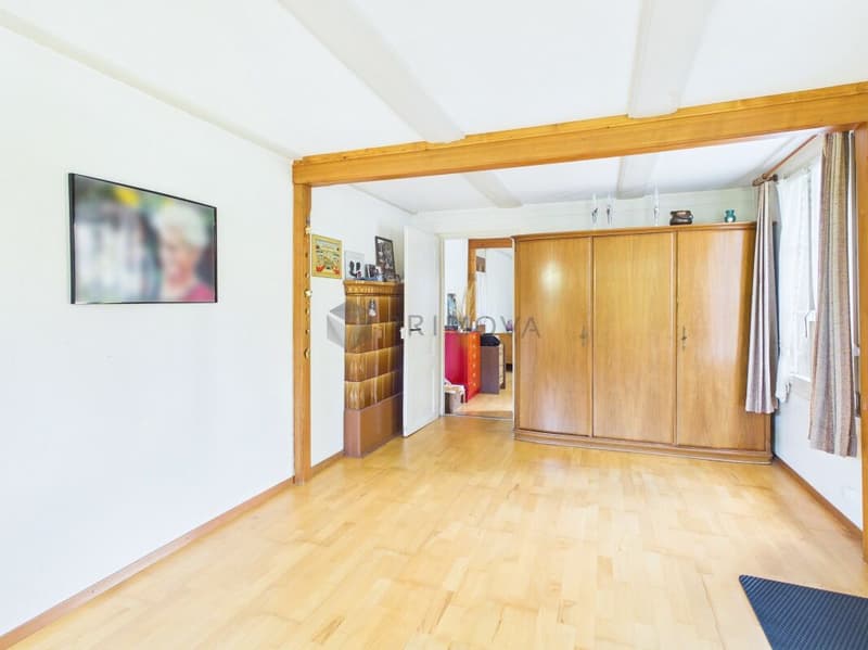 Gepflegtes Bauernhaus mit grosser Baulandreserve im schönen Seeland (10)