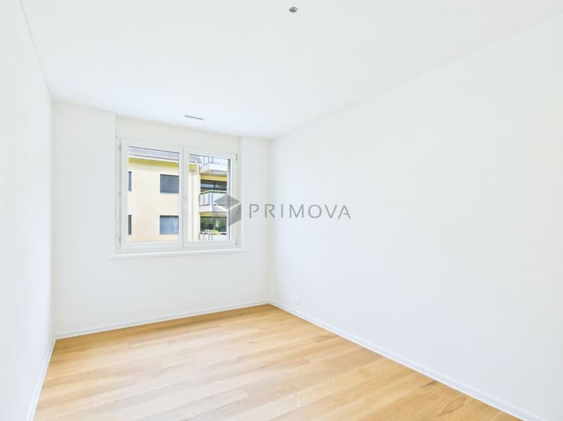 Hochwertig renovierte 4.5 Zimmer-Wohnung mit sonniger Südterrasse in Trimmis (9)
