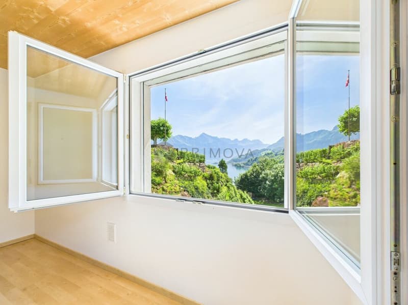 Wohnen am See: Möblierte 2.5 Zi.-Ferienwohnung mit Panorama-Terrasse & Parkplatz (10)