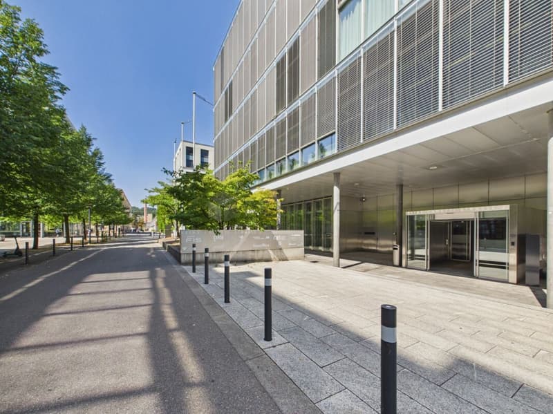 Repräsentative Bürofläche an bester Lage in Zürich-Oerlikon (20)