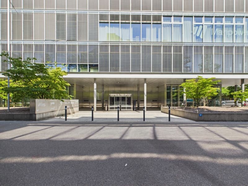 Repräsentative Bürofläche an bester Lage in Zürich-Oerlikon (19)