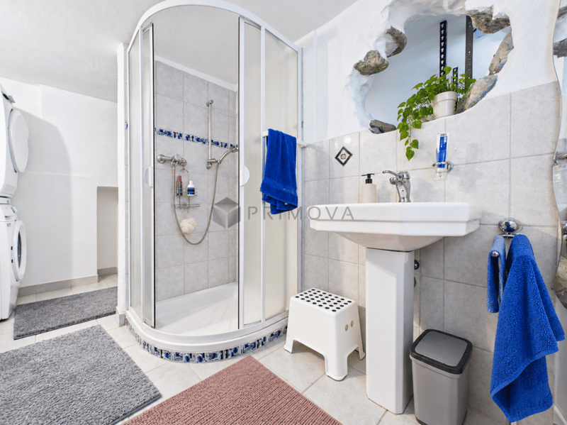 Wohntraum mit Wellnessbereich und Einliegerwohnung (13)