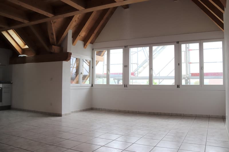 Moderne 3.5-Zimmer Wohnung mit Galerie (3)