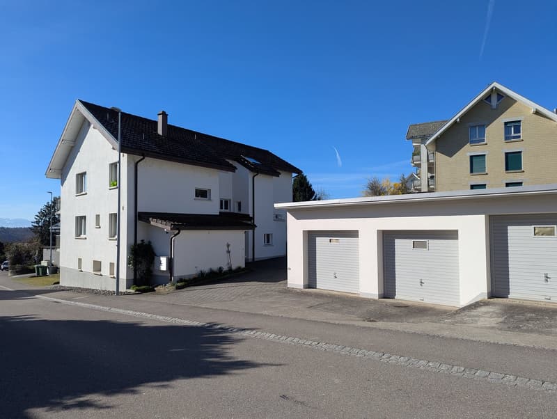Affascinante appartamento di 4 locali con balcone a Täuffelen (11)